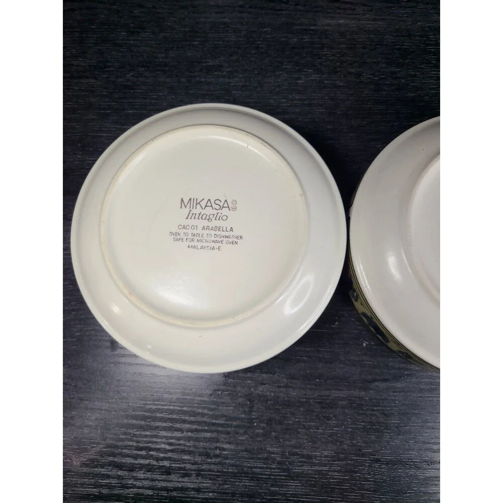Mikasa Intaglio Arabella CAC01 Soup Cereal Bowl Set 2 Blue Tulip Stoneware 6.25